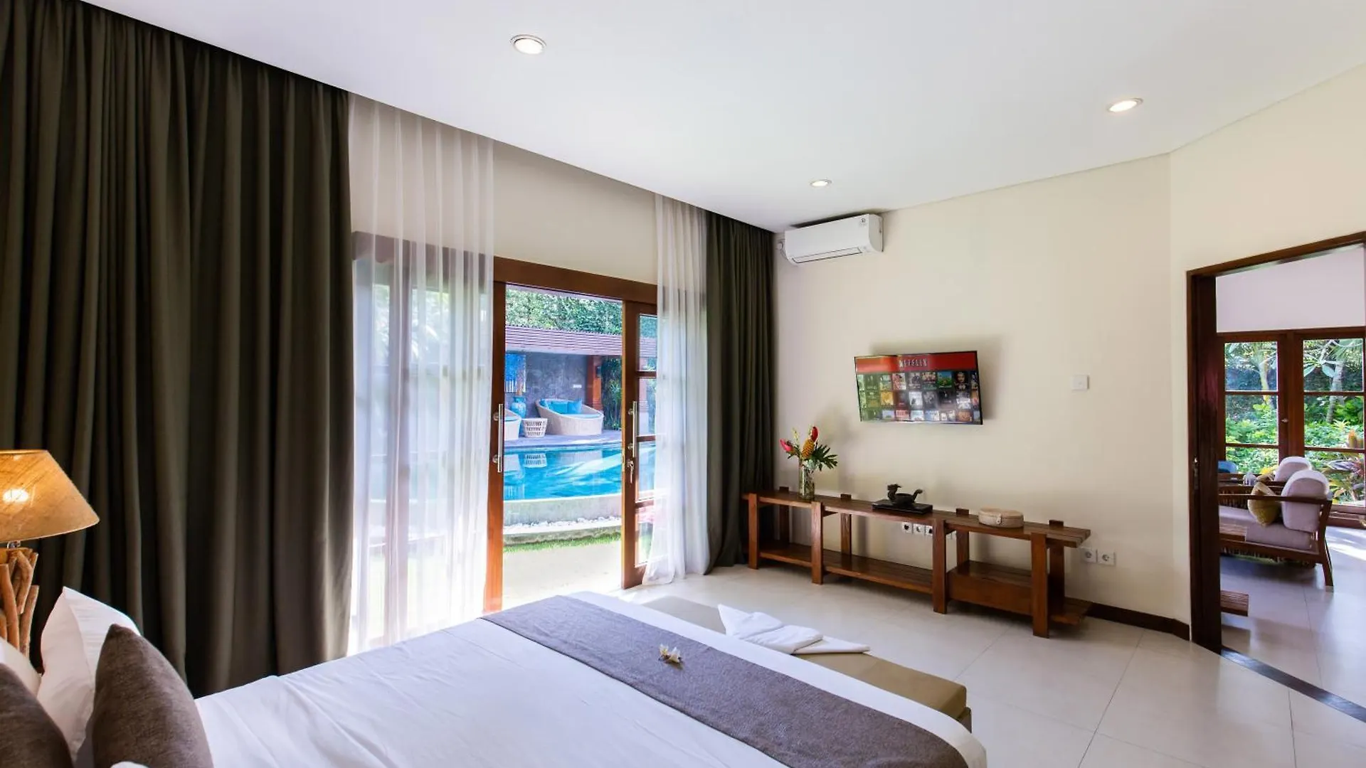Delight Art Villas Seminyak  Seminyak (Bali)